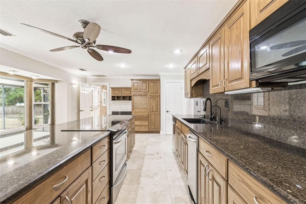 For Sale: $867,000 (3 beds, 3 baths, 3187 Square Feet)