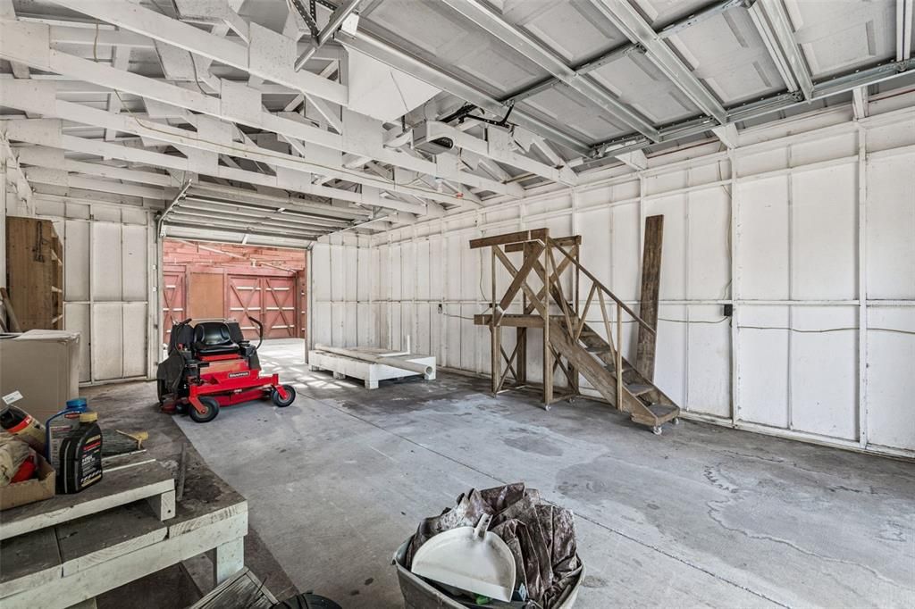 For Sale: $867,000 (3 beds, 3 baths, 3187 Square Feet)