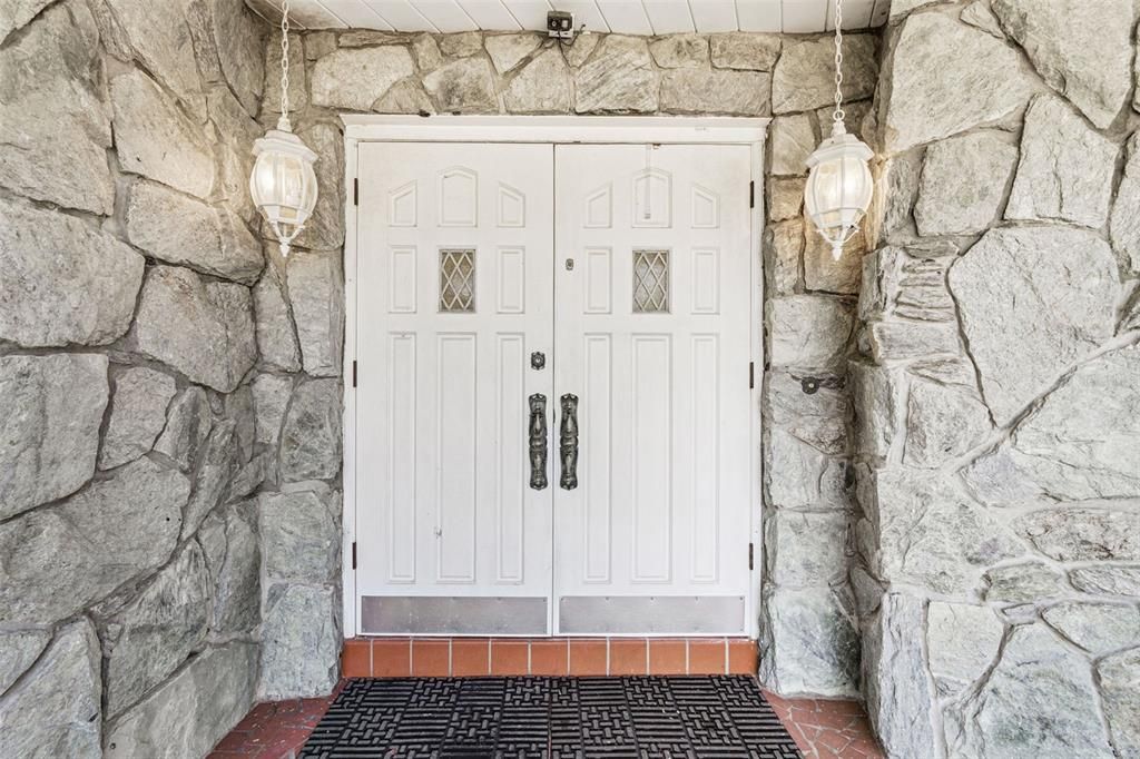 For Sale: $867,000 (3 beds, 3 baths, 3187 Square Feet)