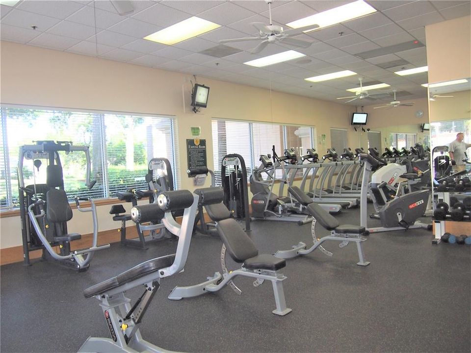 For Sale: $425,000 (2 beds, 2 baths, 1930 Square Feet)