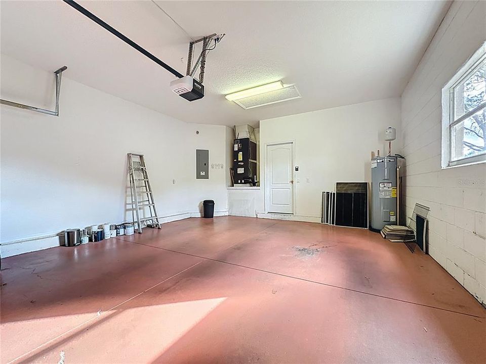 For Sale: $425,000 (2 beds, 2 baths, 1930 Square Feet)