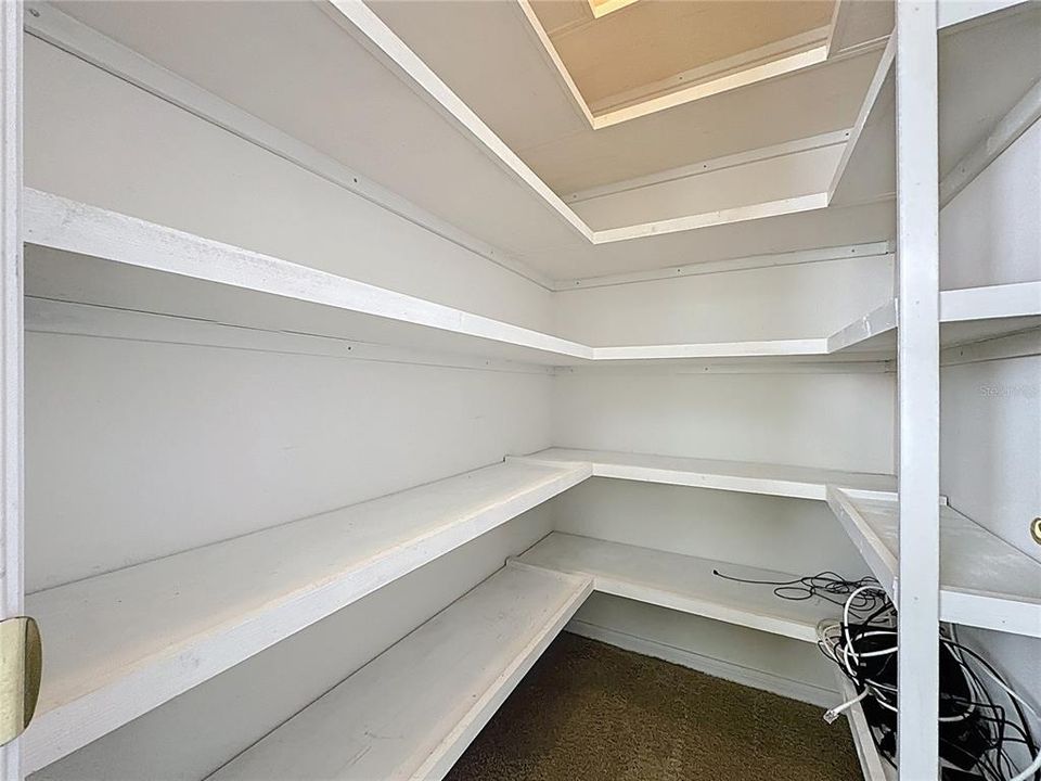 For Sale: $425,000 (2 beds, 2 baths, 1930 Square Feet)