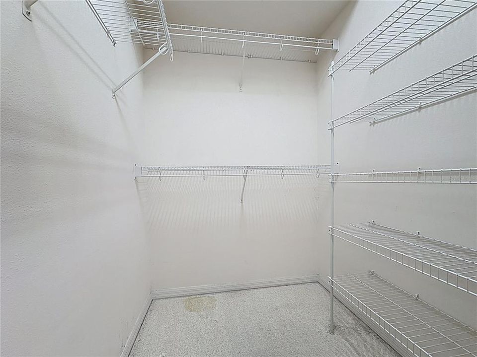 For Sale: $425,000 (2 beds, 2 baths, 1930 Square Feet)