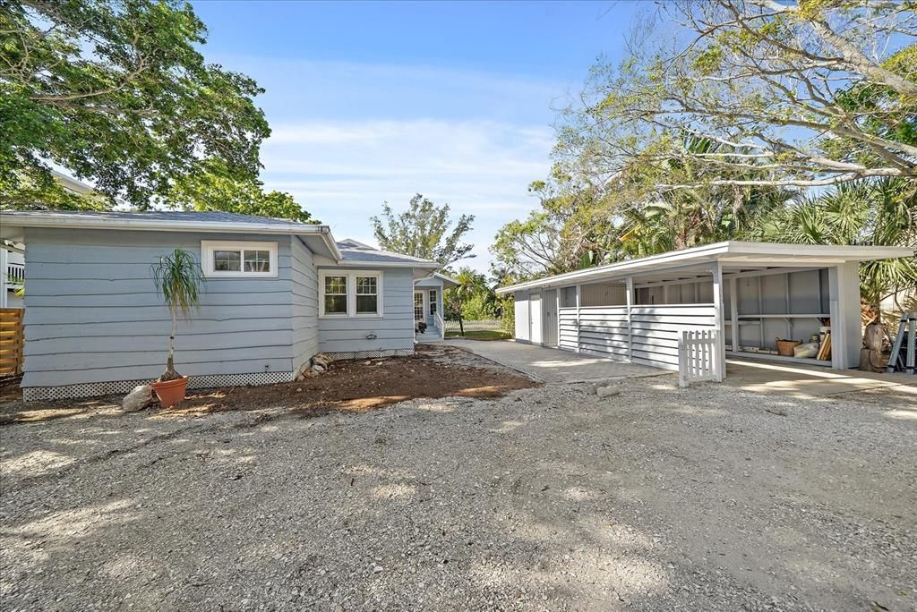 For Sale: $1,190,000 (2 beds, 2 baths, 1180 Square Feet)