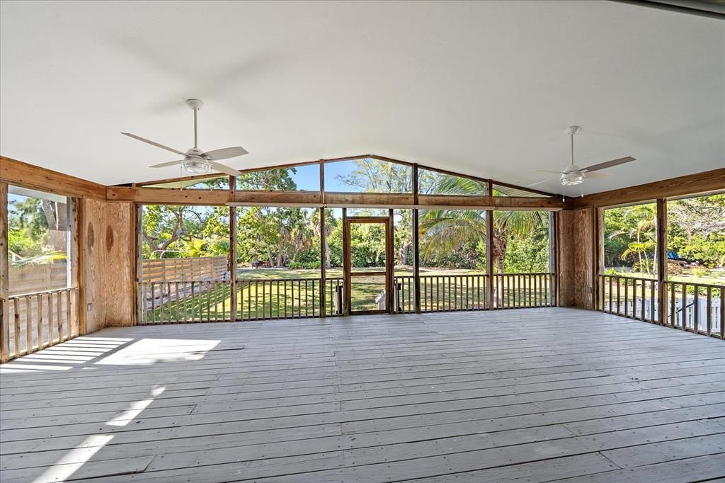 For Sale: $1,190,000 (2 beds, 2 baths, 1180 Square Feet)