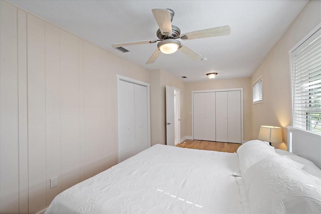 For Sale: $1,190,000 (2 beds, 2 baths, 1180 Square Feet)