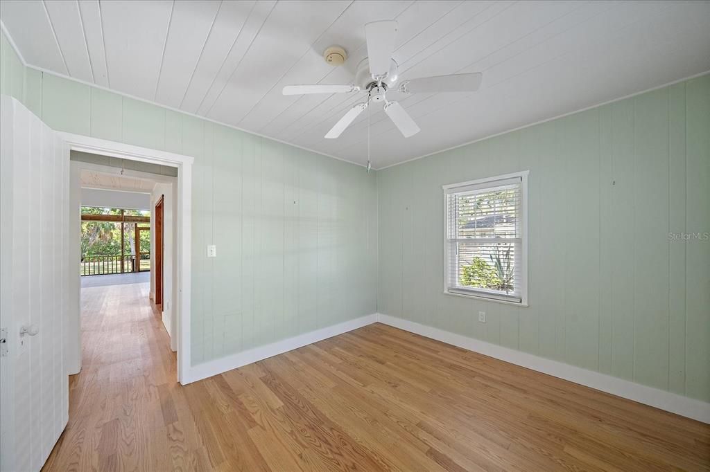 For Sale: $1,190,000 (2 beds, 2 baths, 1180 Square Feet)