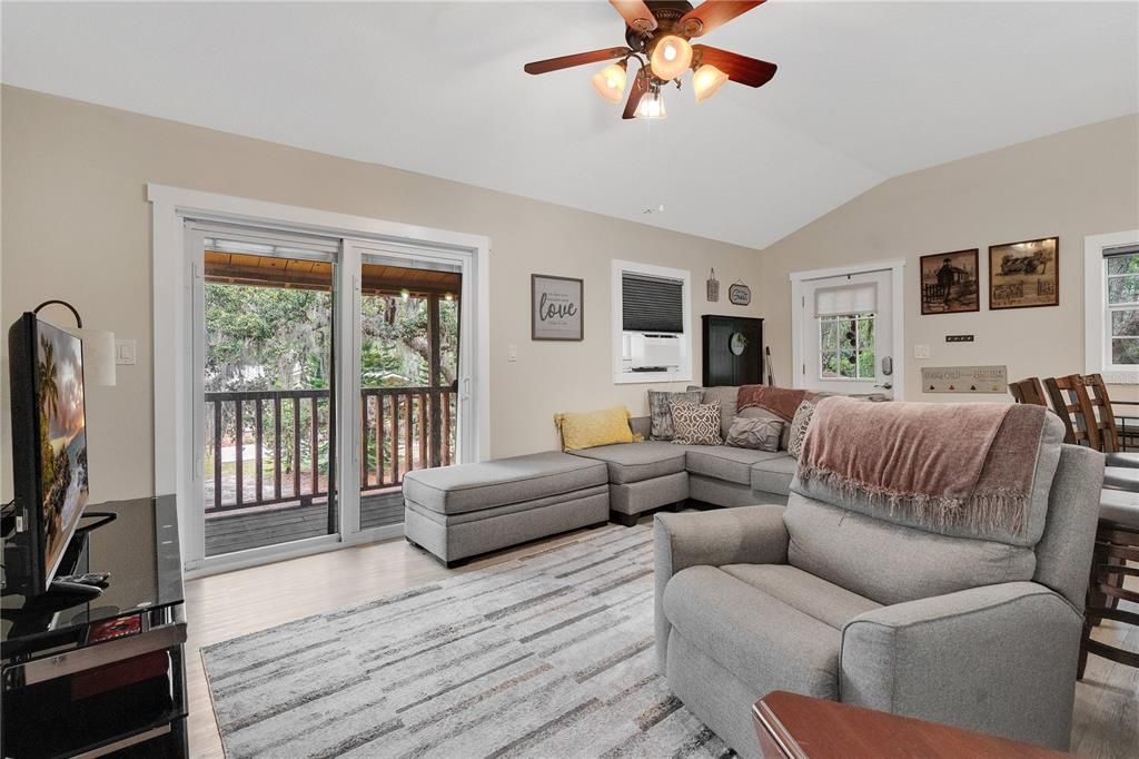 For Sale: $1,100,000 (6 beds, 5 baths, 3569 Square Feet)