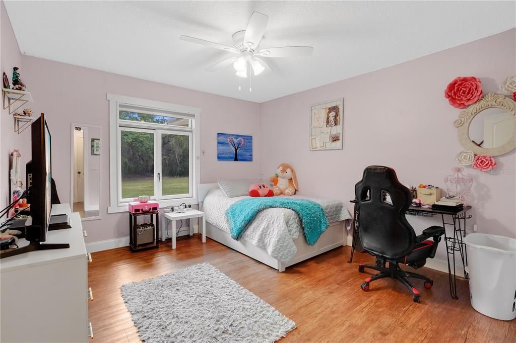 For Sale: $1,100,000 (6 beds, 5 baths, 3569 Square Feet)