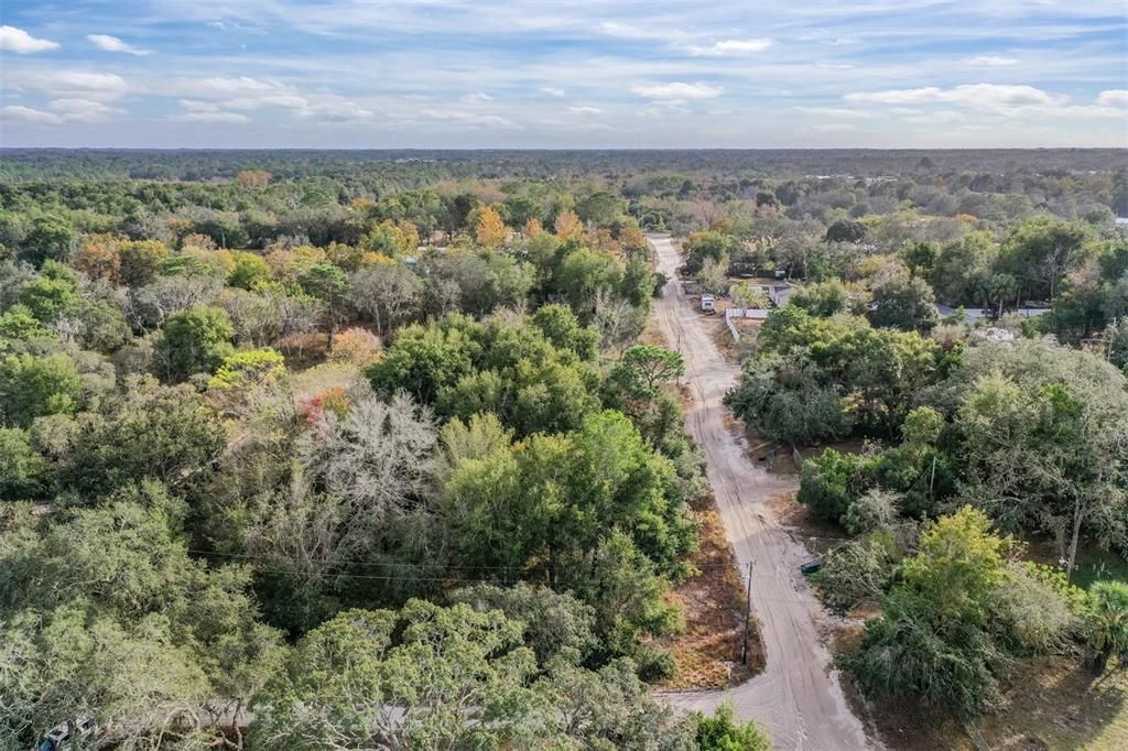 На продажу: $799,000 (1.39 acres)
