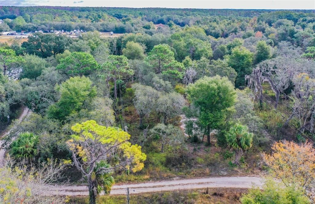 На продажу: $799,000 (1.39 acres)