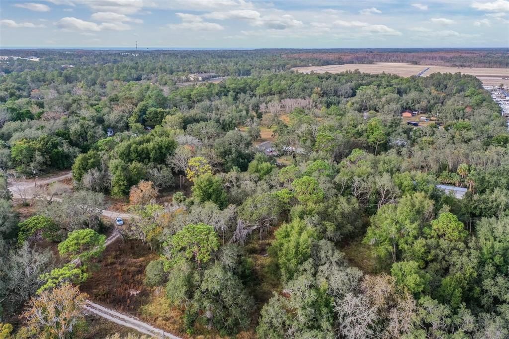 На продажу: $799,000 (1.39 acres)