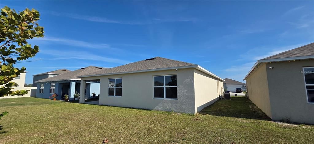 На продажу: $320,000 (4 спален, 2 ванн, 1867 Квадратных фут)