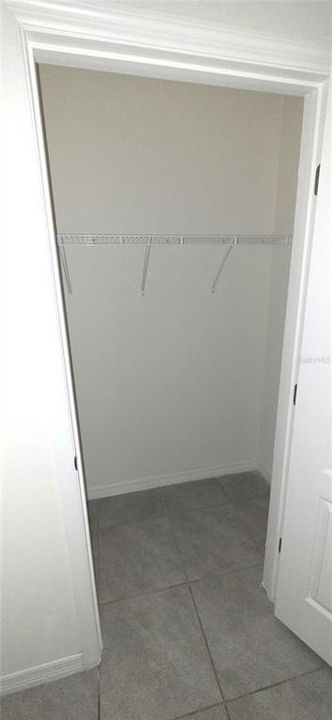 На продажу: $320,000 (4 спален, 2 ванн, 1867 Квадратных фут)