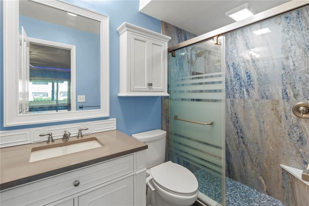 En Venta: $269,900 (2 camas, 2 baños, 1369 Pies cuadrados)