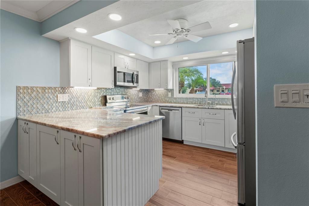 En Venta: $269,900 (2 camas, 2 baños, 1369 Pies cuadrados)