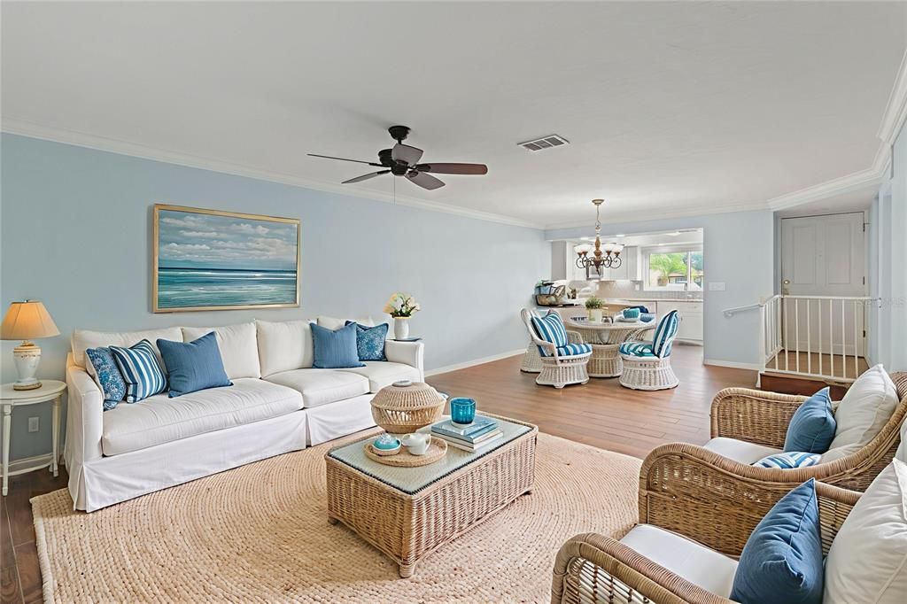 En Venta: $269,900 (2 camas, 2 baños, 1369 Pies cuadrados)