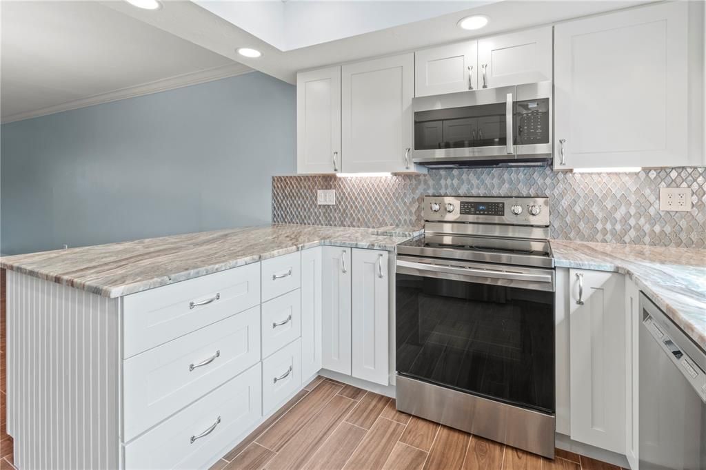 En Venta: $269,900 (2 camas, 2 baños, 1369 Pies cuadrados)