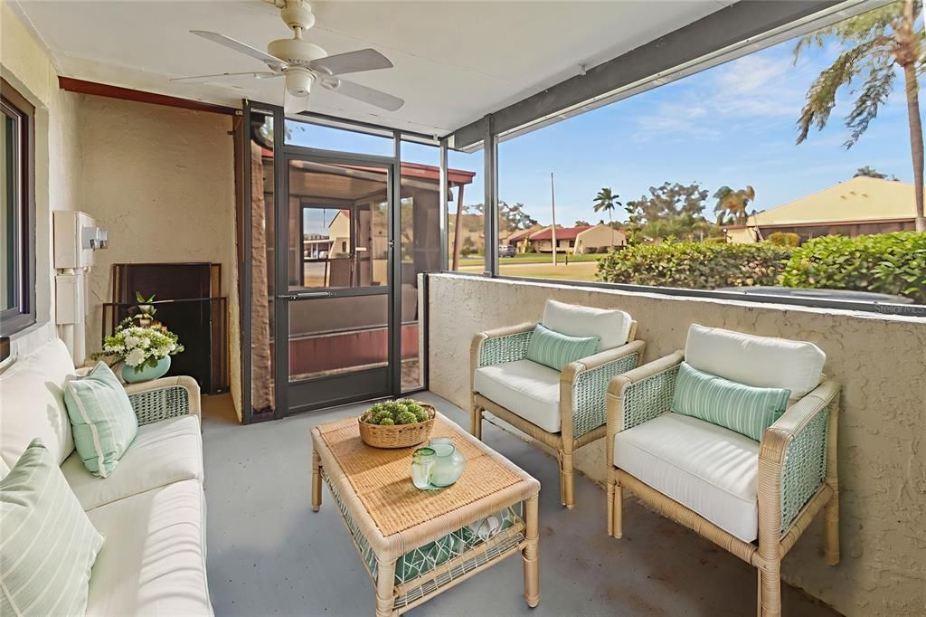 En Venta: $269,900 (2 camas, 2 baños, 1369 Pies cuadrados)