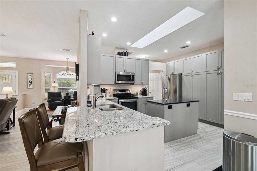 En Venta: $489,000 (3 camas, 2 baños, 2123 Pies cuadrados)