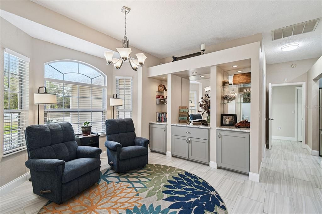 En Venta: $489,000 (3 camas, 2 baños, 2123 Pies cuadrados)