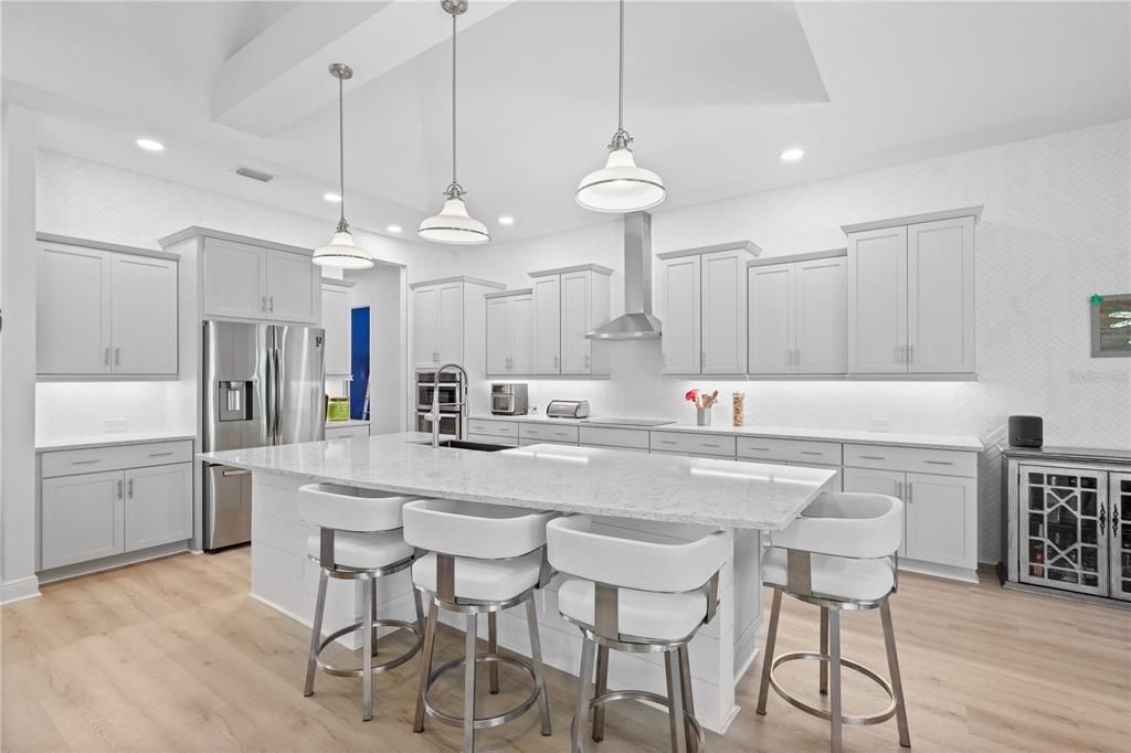 For Sale: $1,100,000 (4 beds, 3 baths, 2795 Square Feet)