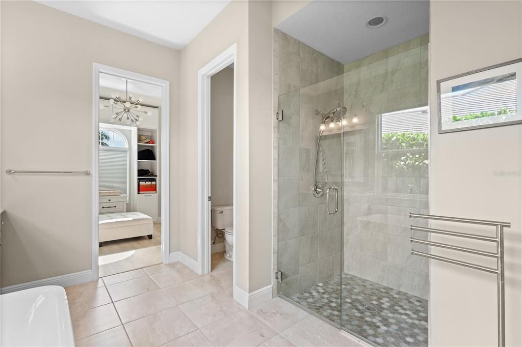 For Sale: $1,100,000 (4 beds, 3 baths, 2795 Square Feet)