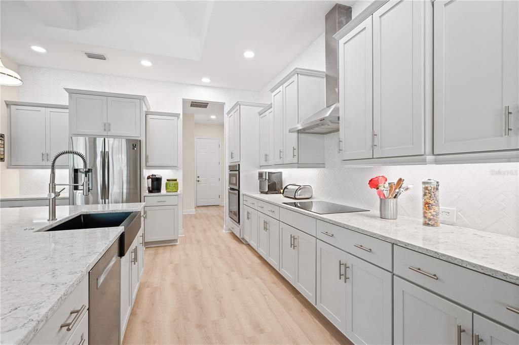 For Sale: $1,100,000 (4 beds, 3 baths, 2795 Square Feet)