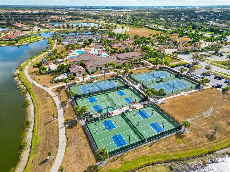 For Sale: $1,100,000 (4 beds, 3 baths, 2795 Square Feet)