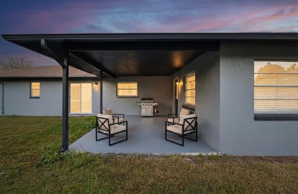 For Sale: $239,900 (2 beds, 2 baths, 1604 Square Feet)