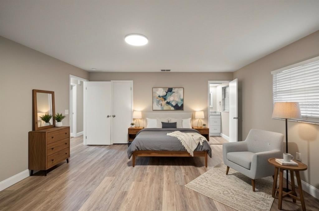 For Sale: $239,900 (2 beds, 2 baths, 1604 Square Feet)