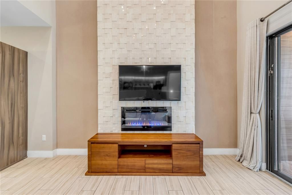 For Sale: $499,000 (4 beds, 4 baths, 2356 Square Feet)