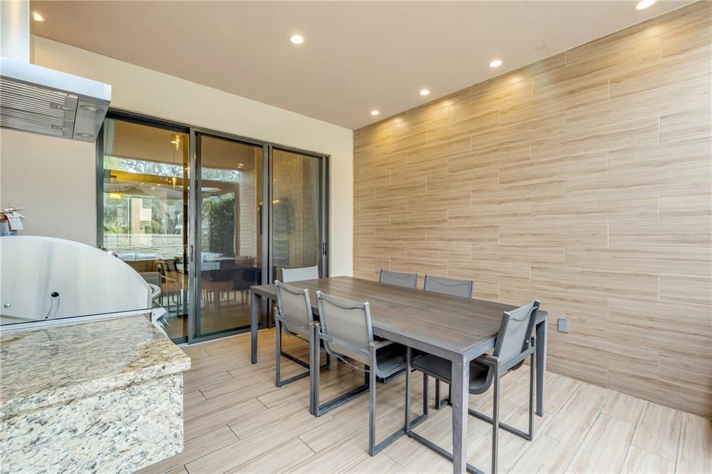 For Sale: $499,000 (4 beds, 4 baths, 2356 Square Feet)