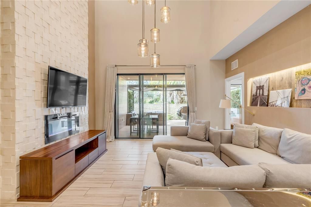 For Sale: $499,000 (4 beds, 4 baths, 2356 Square Feet)