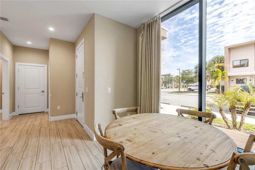 For Sale: $499,000 (4 beds, 4 baths, 2356 Square Feet)