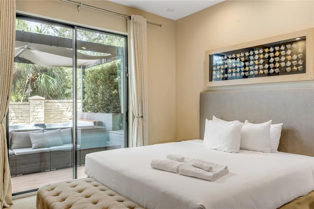 For Sale: $499,000 (4 beds, 4 baths, 2356 Square Feet)