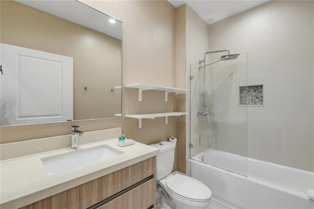 For Sale: $499,000 (4 beds, 4 baths, 2356 Square Feet)