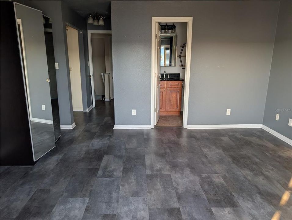 待售: $399,000 (2 贝兹, 2 浴室, 1053 平方英尺)