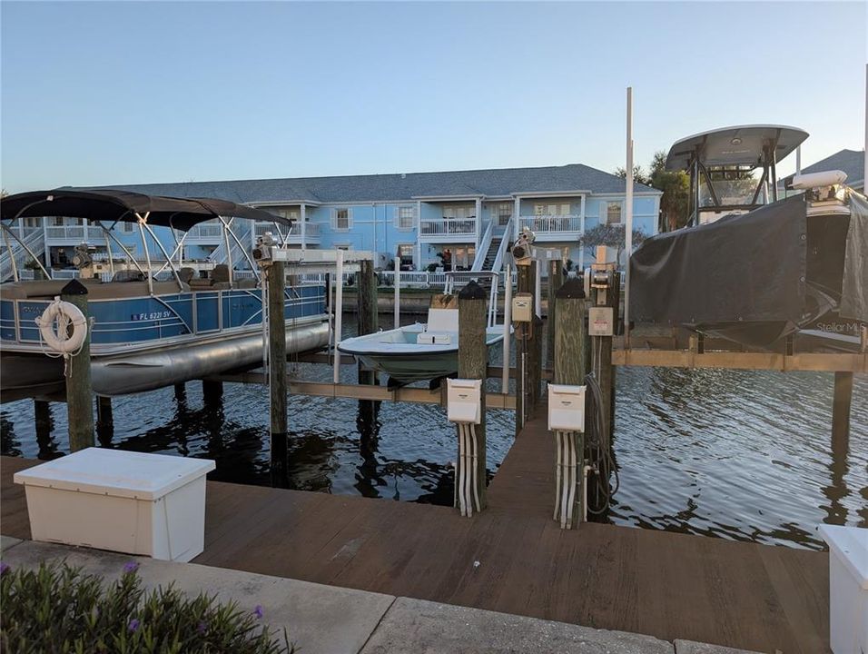 待售: $399,000 (2 贝兹, 2 浴室, 1053 平方英尺)