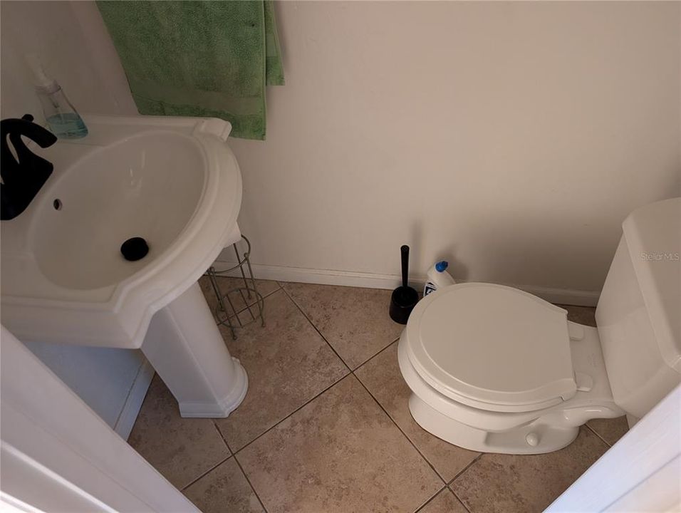 待售: $399,000 (2 贝兹, 2 浴室, 1053 平方英尺)