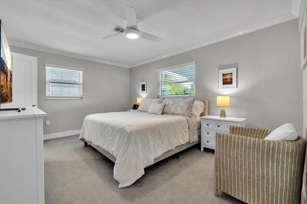 For Sale: $995,000 (3 beds, 2 baths, 1684 Square Feet)