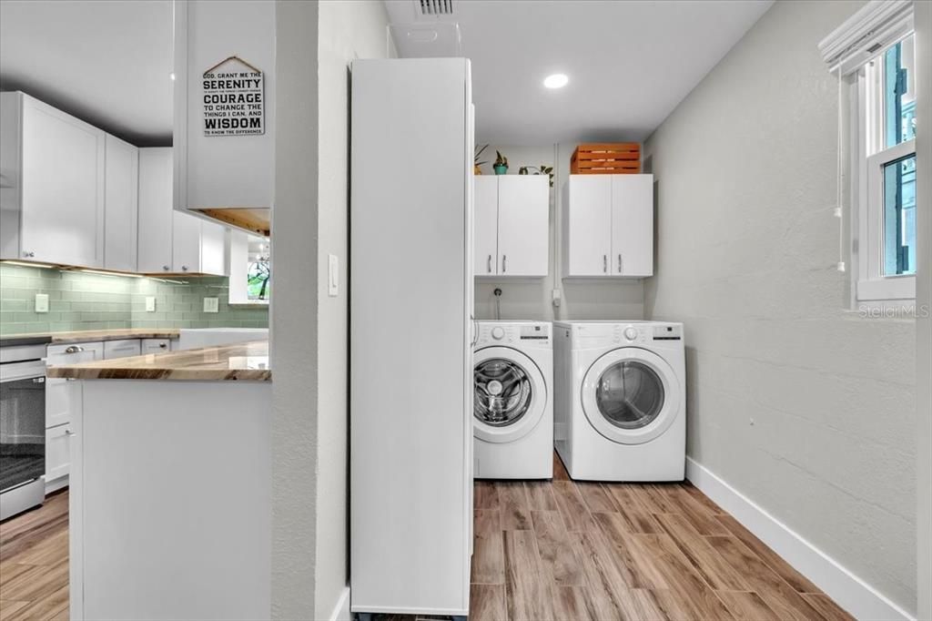 For Sale: $995,000 (3 beds, 2 baths, 1684 Square Feet)