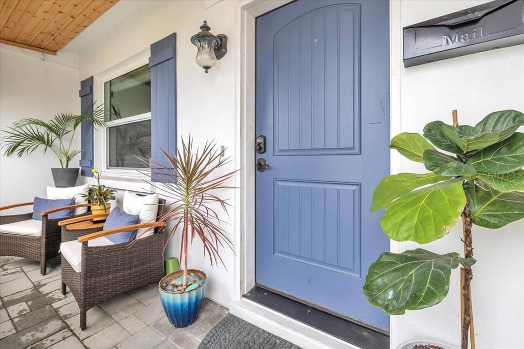 For Sale: $995,000 (3 beds, 2 baths, 1684 Square Feet)