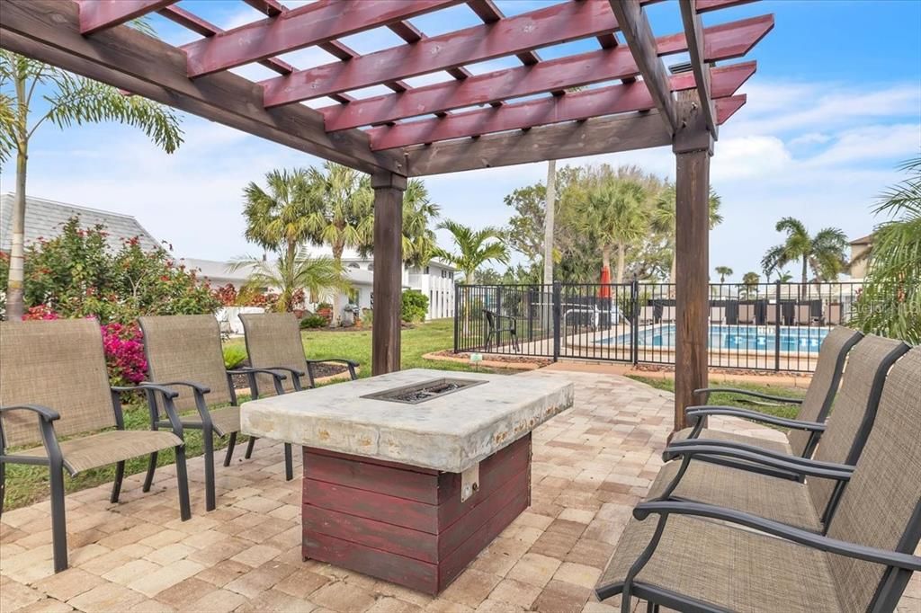 For Sale: $995,000 (3 beds, 2 baths, 1684 Square Feet)