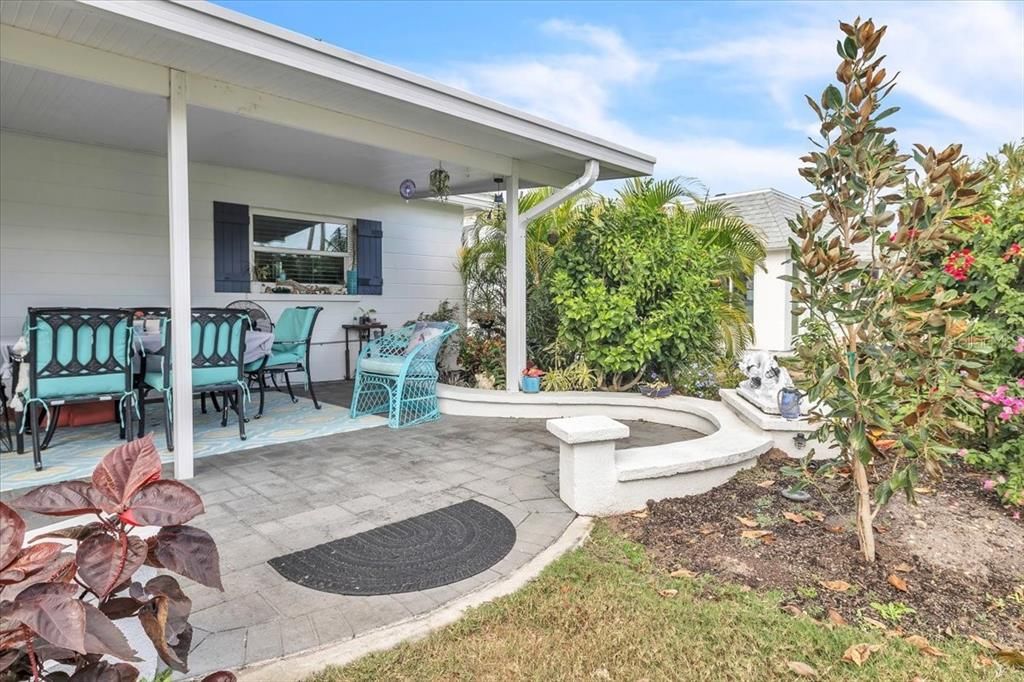 For Sale: $995,000 (3 beds, 2 baths, 1684 Square Feet)