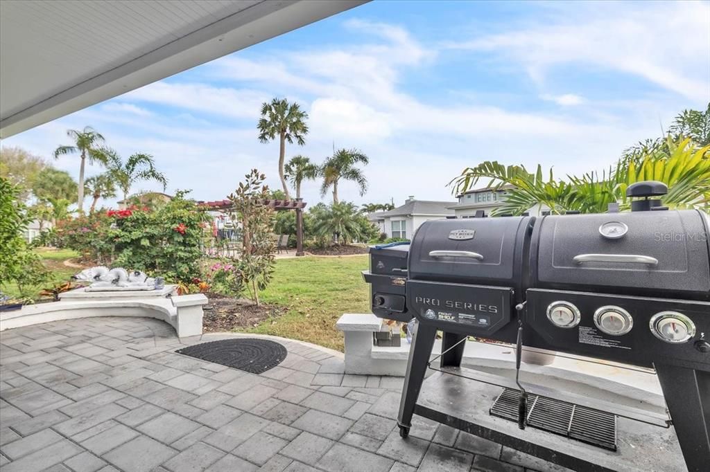 For Sale: $995,000 (3 beds, 2 baths, 1684 Square Feet)