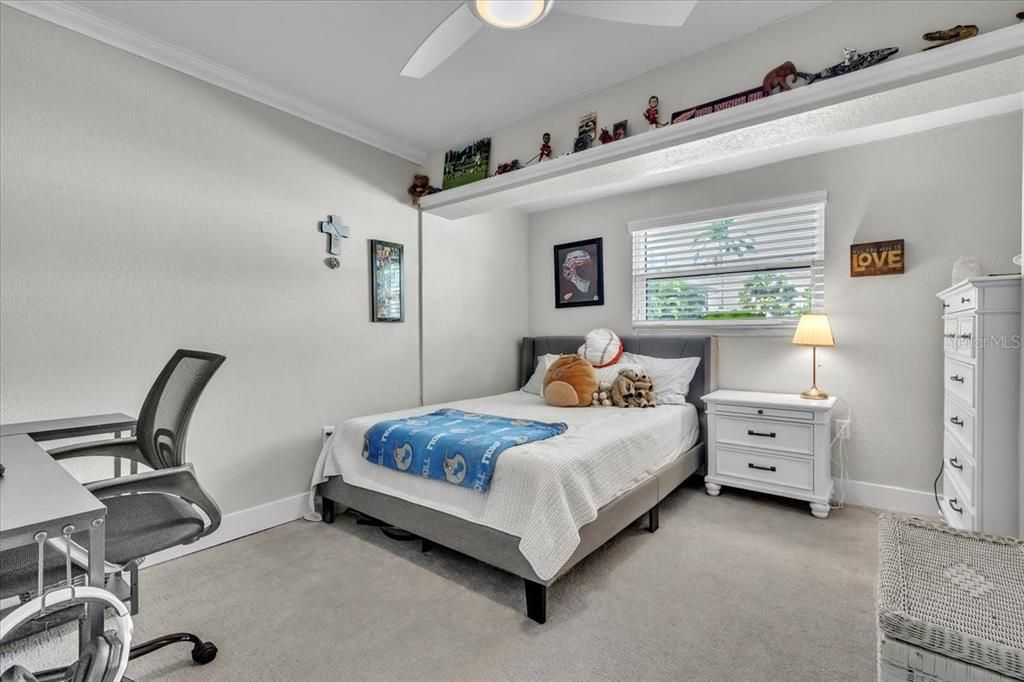 For Sale: $995,000 (3 beds, 2 baths, 1684 Square Feet)