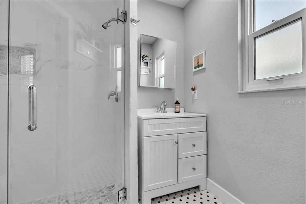 For Sale: $995,000 (3 beds, 2 baths, 1684 Square Feet)