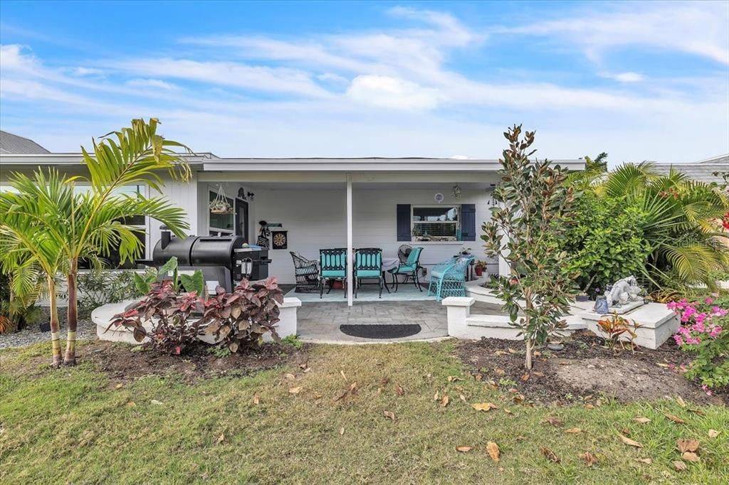 For Sale: $995,000 (3 beds, 2 baths, 1684 Square Feet)