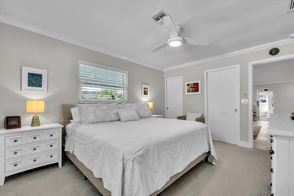 For Sale: $995,000 (3 beds, 2 baths, 1684 Square Feet)